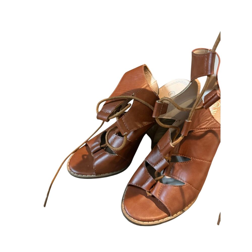 Nature Breeze Cut Out Lace Up Peep Toe Booties